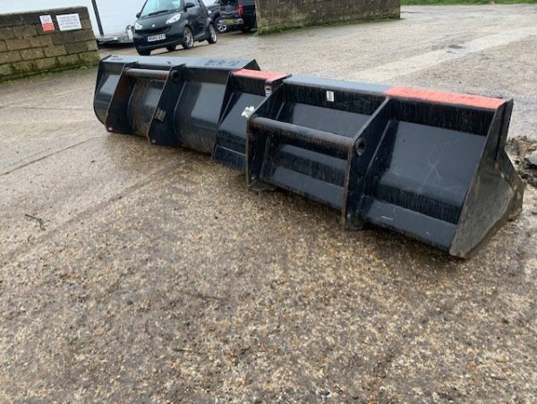 Bobcat Telehandler bucket - Image 2