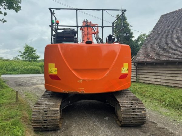 Hitachi ZX225USRLC-6 - Image 5