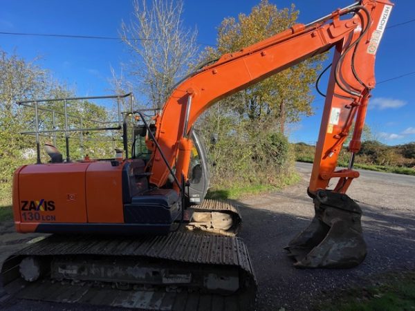 Hitachi ZX130-5B - Image 6