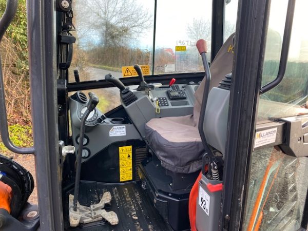 Doosan DX27Z - Image 8