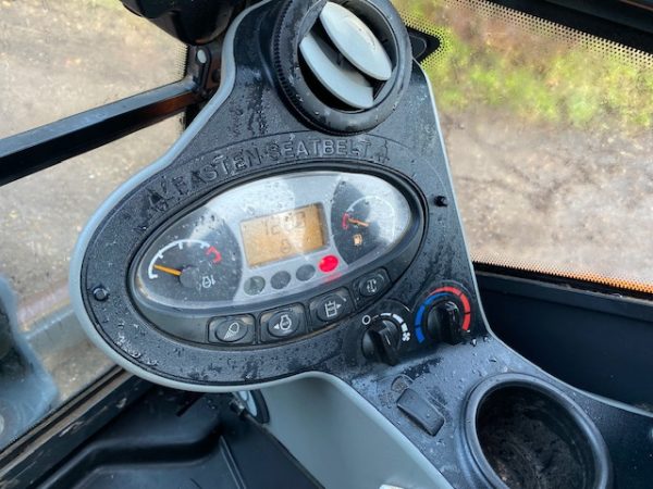 Doosan DX27Z - Image 10