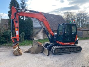 Kubota KX080-4