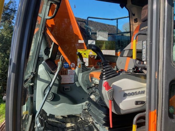 Doosan DX140LCR - Image 9