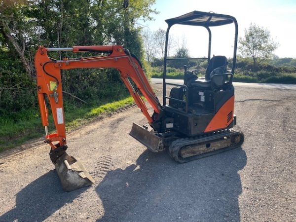 Hitachi ZX17U-2 - Image 2
