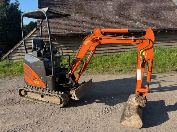 Hitachi ZX17U-2