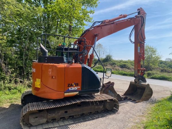 Hitachi ZX135US-6 - Image 5