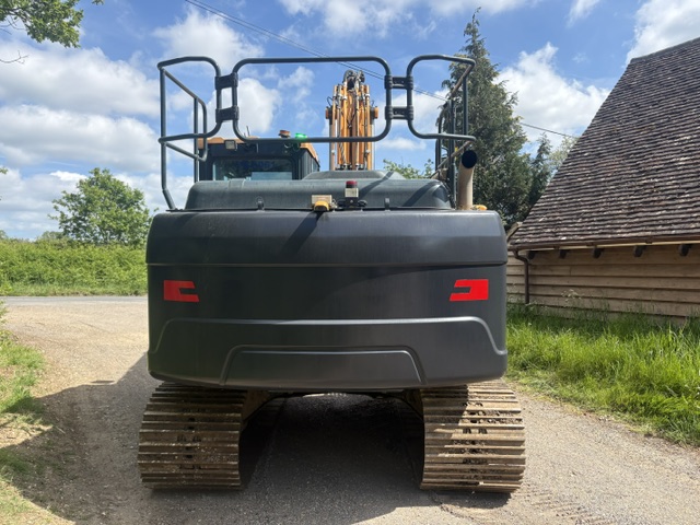 Hyundai HX140 - Image 5