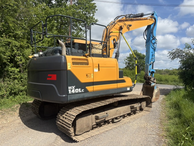 Hyundai HX140 - Image 6