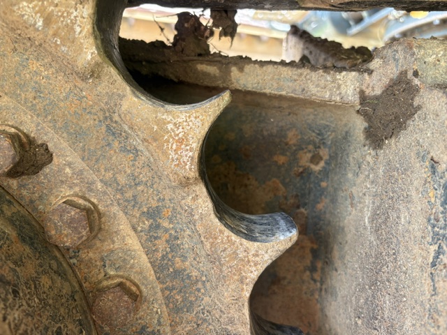 Hyundai HX140 - Image 10