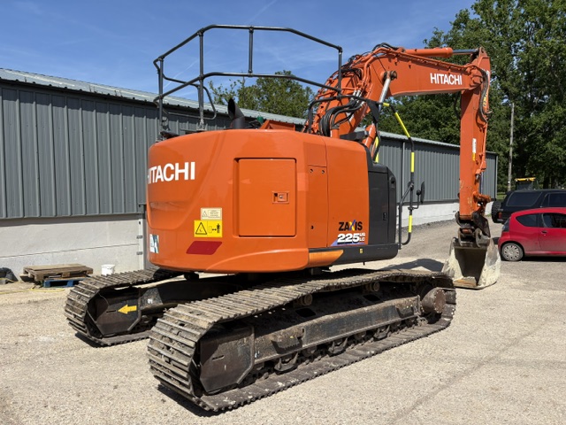 Hitachi ZX225USLC-6 - Image 8