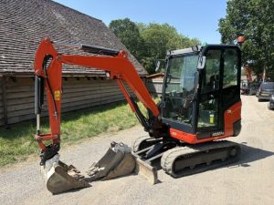 Kubota KX027-4