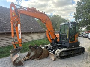 Doosan DX85R-3