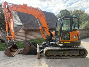 Doosan DX85R-3