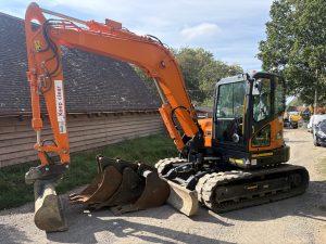 Doosan DX85R-3